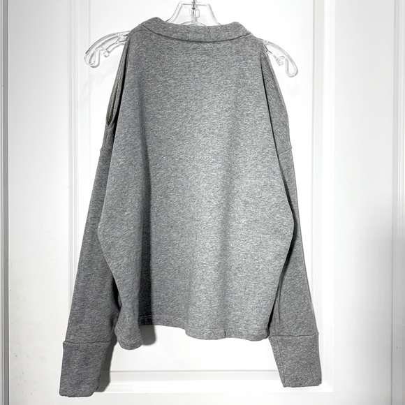 Varley Carbon Revive Cold Shoulder Sweatshirt in Light Heather Grey S Revolve - Picture 6 of 12